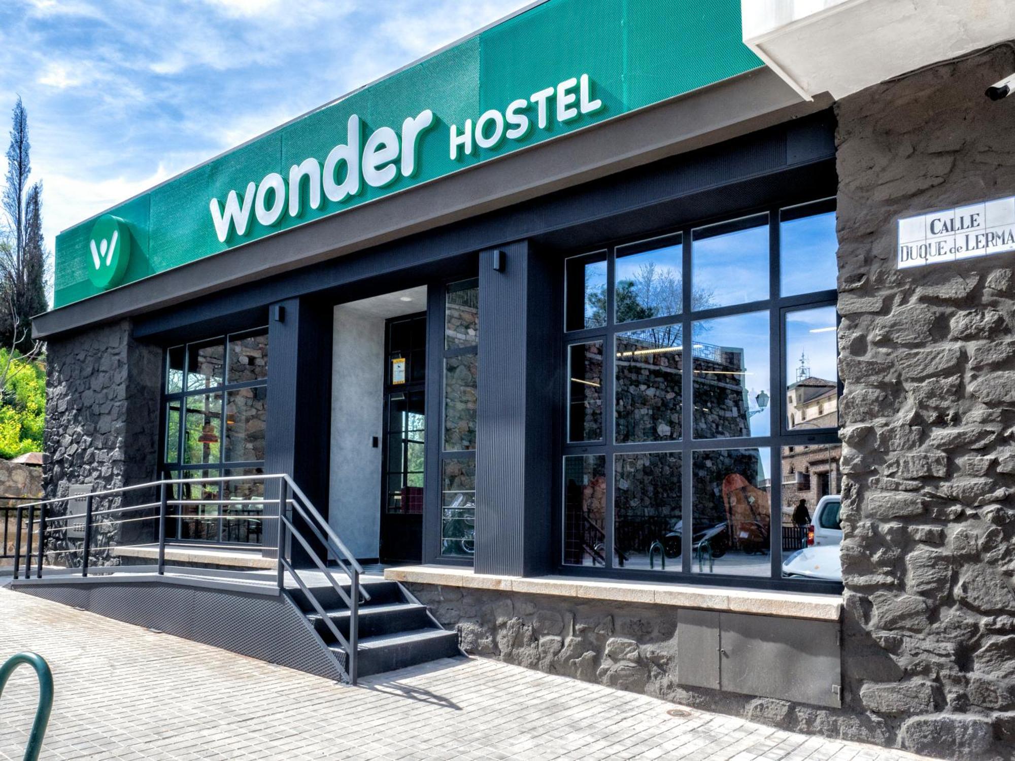 Wonder Hostel Toledo Exteriör bild